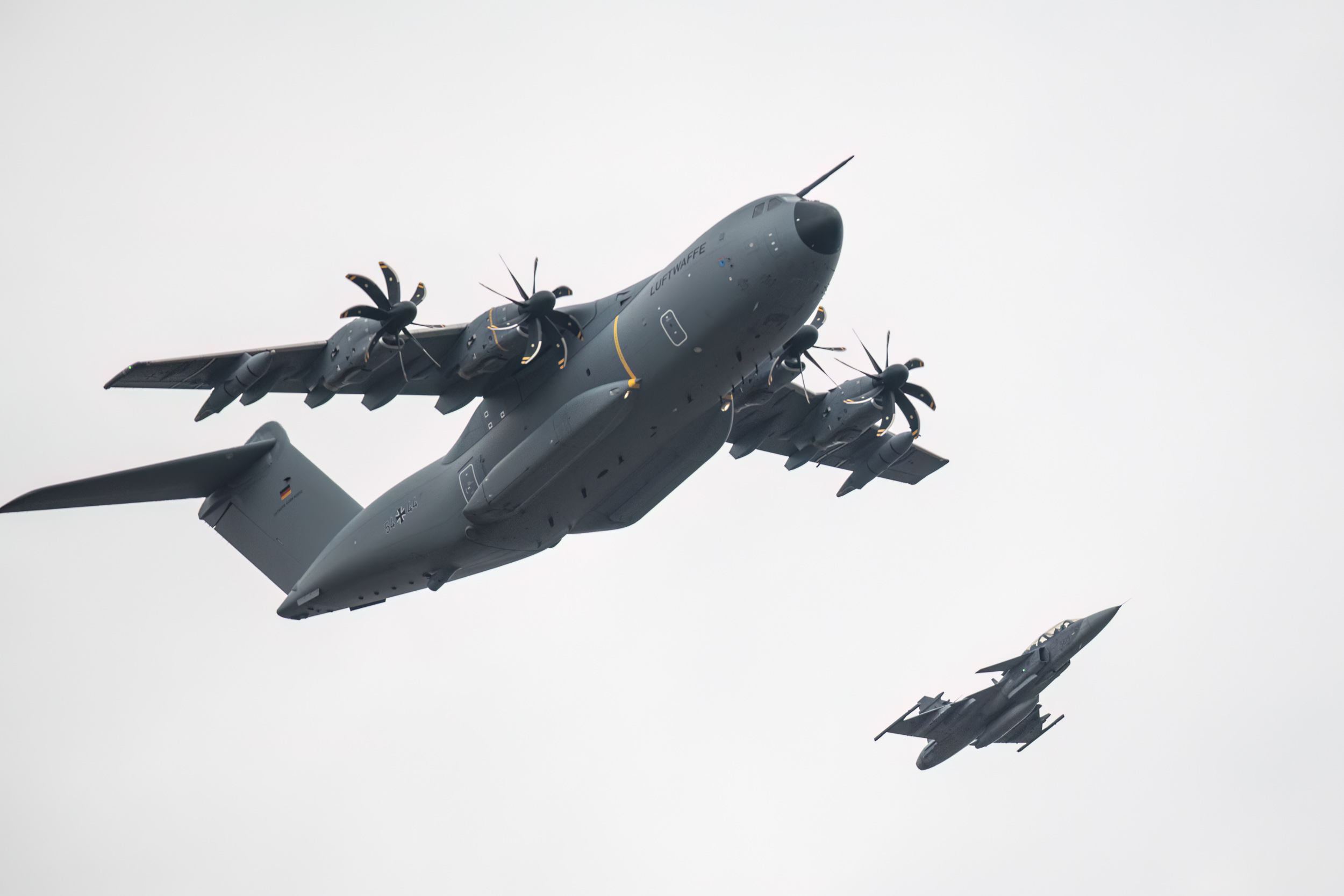 Výročí vstupu do NATO - přelet nad Prahou