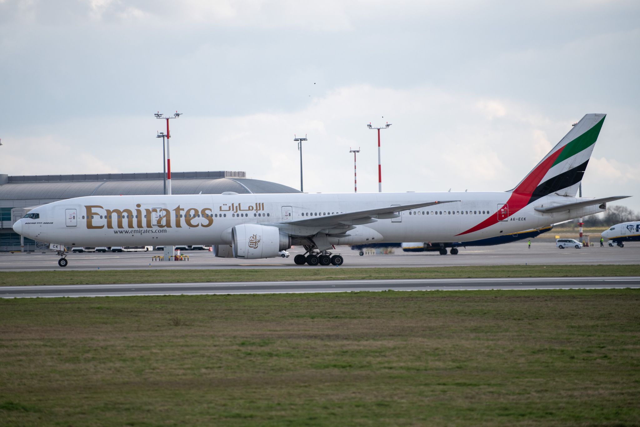 Boeing B777-300ER "Emirates"